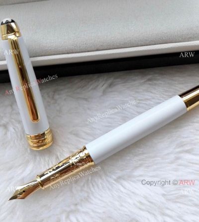 Fake Montblanc Meisterstuck Solitaire Tribute Fountain Pen - Gold Clip